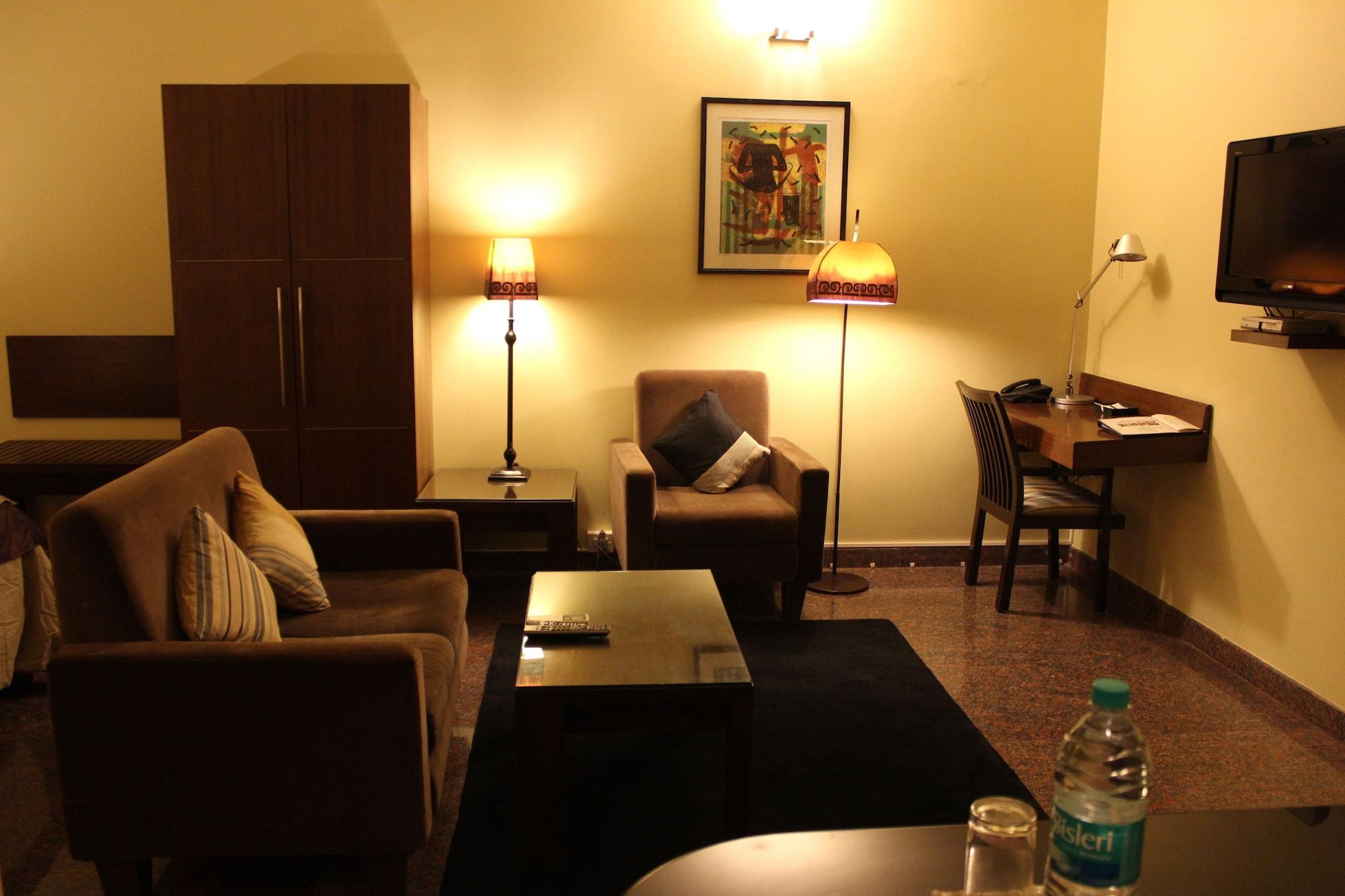 Justa Indiranagar Aparthotel Bangalore Buitenkant foto