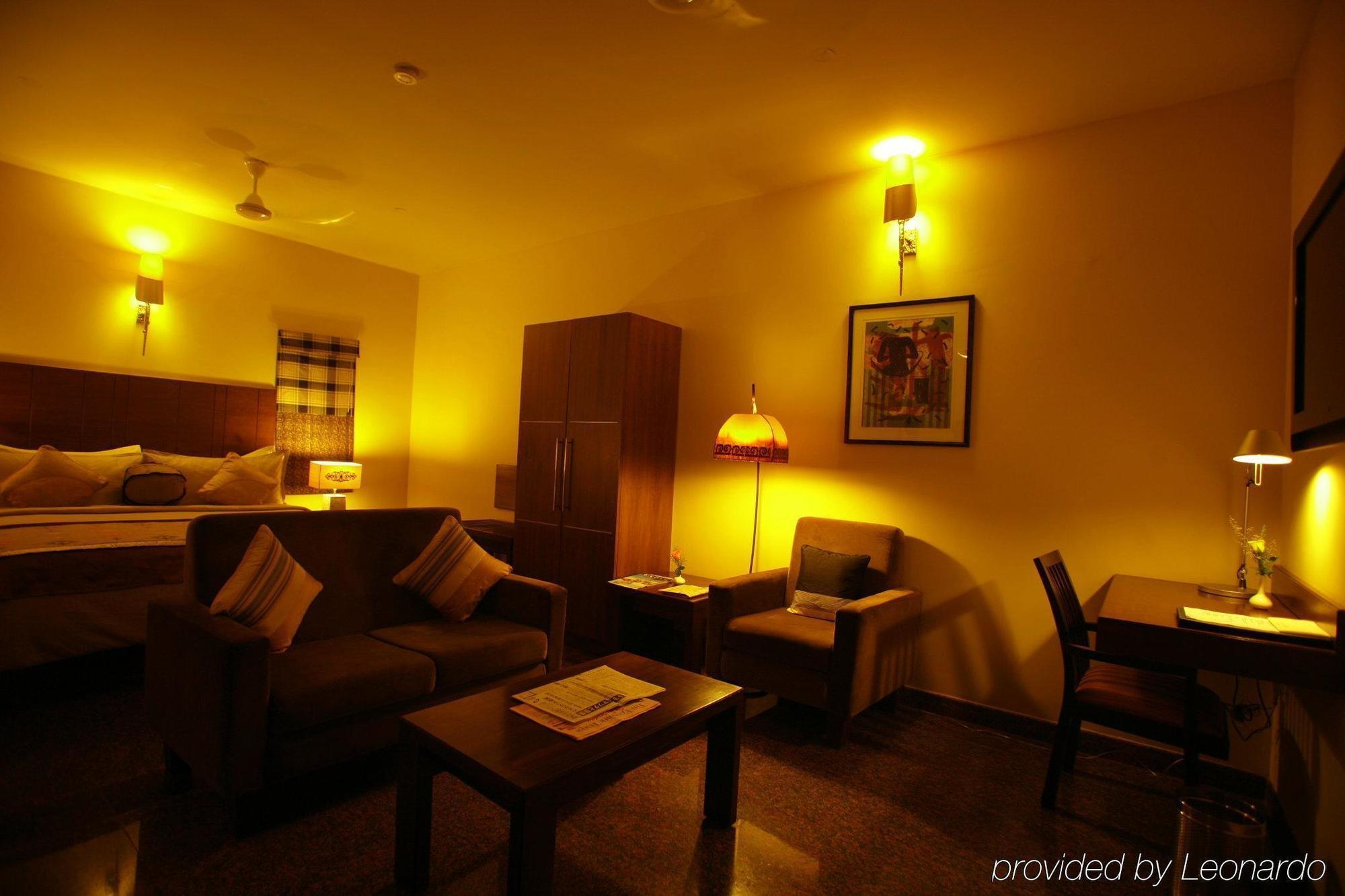 Justa Indiranagar Aparthotel Bangalore Buitenkant foto