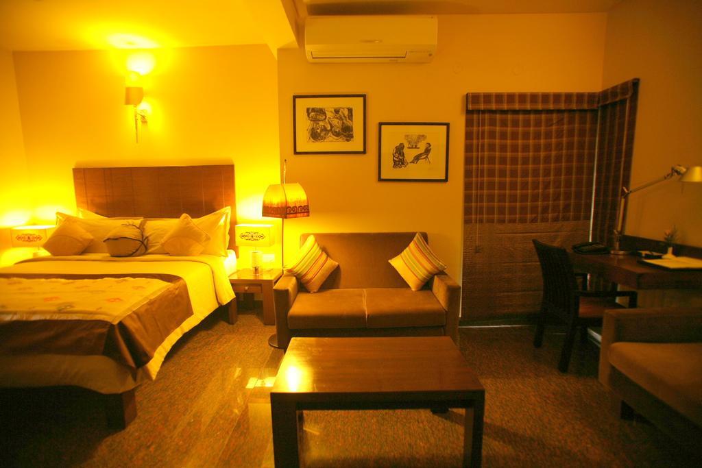 Justa Indiranagar Aparthotel Bangalore Buitenkant foto