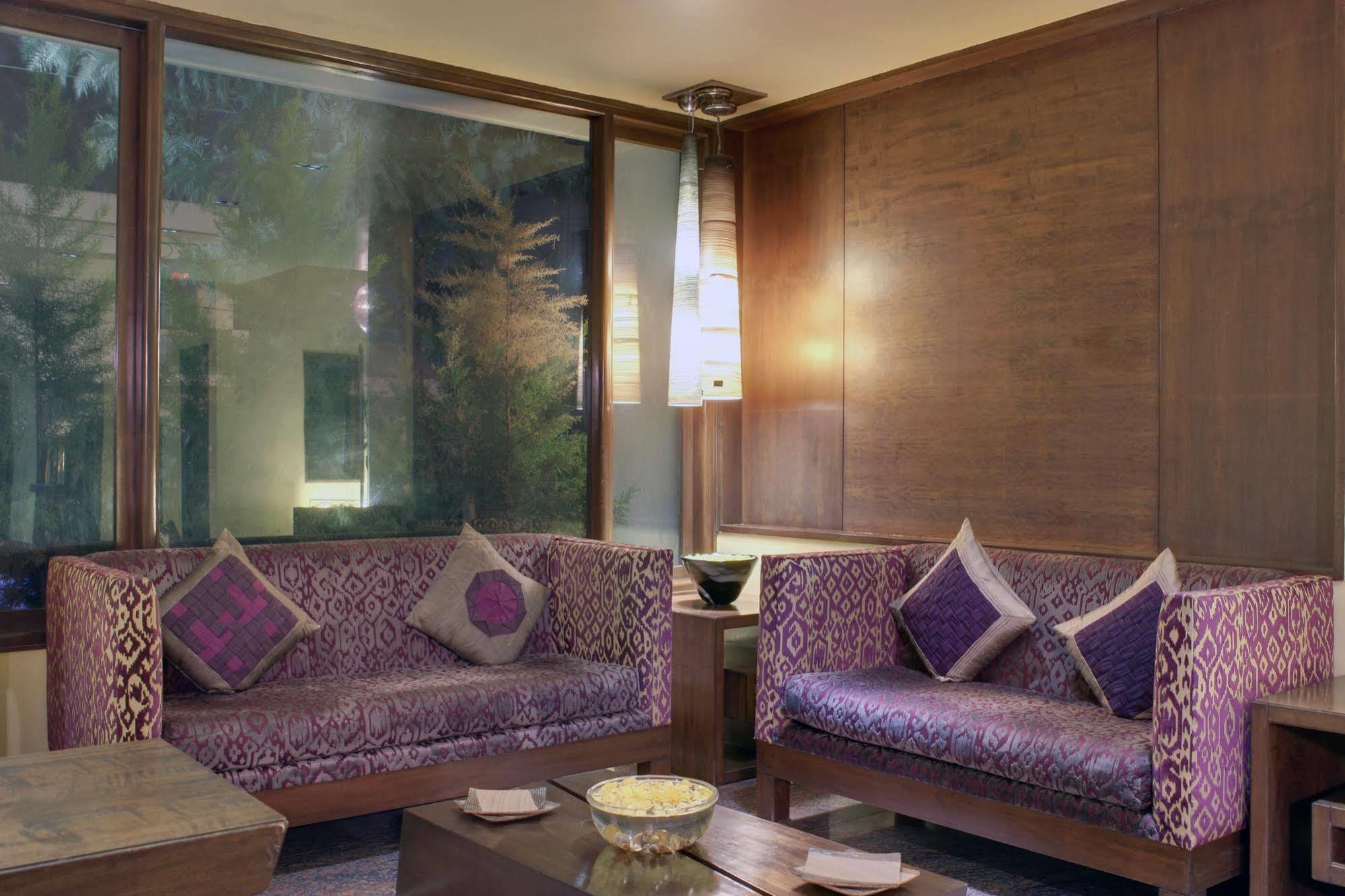 Justa Indiranagar Aparthotel Bangalore Buitenkant foto