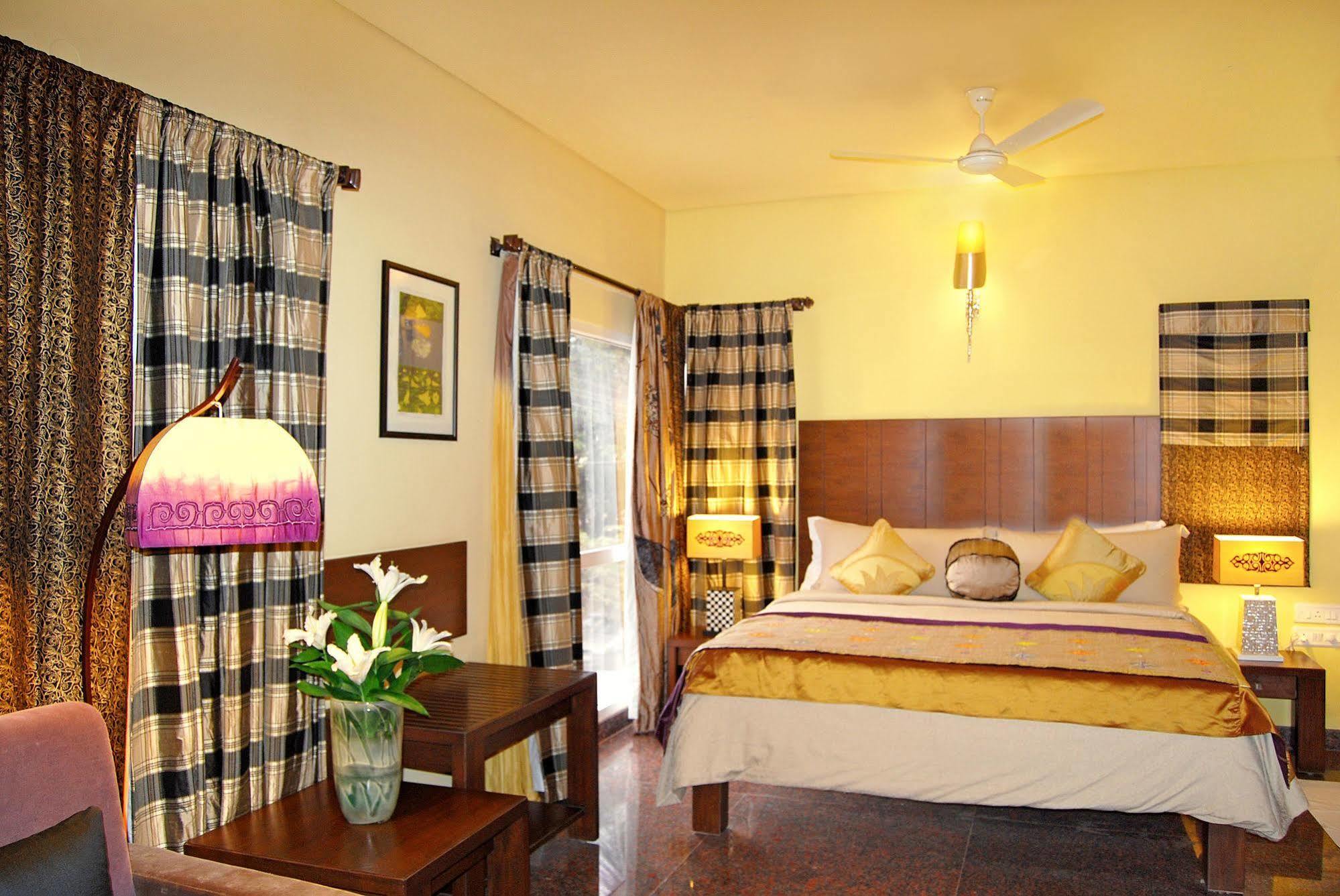 Justa Indiranagar Aparthotel Bangalore Buitenkant foto