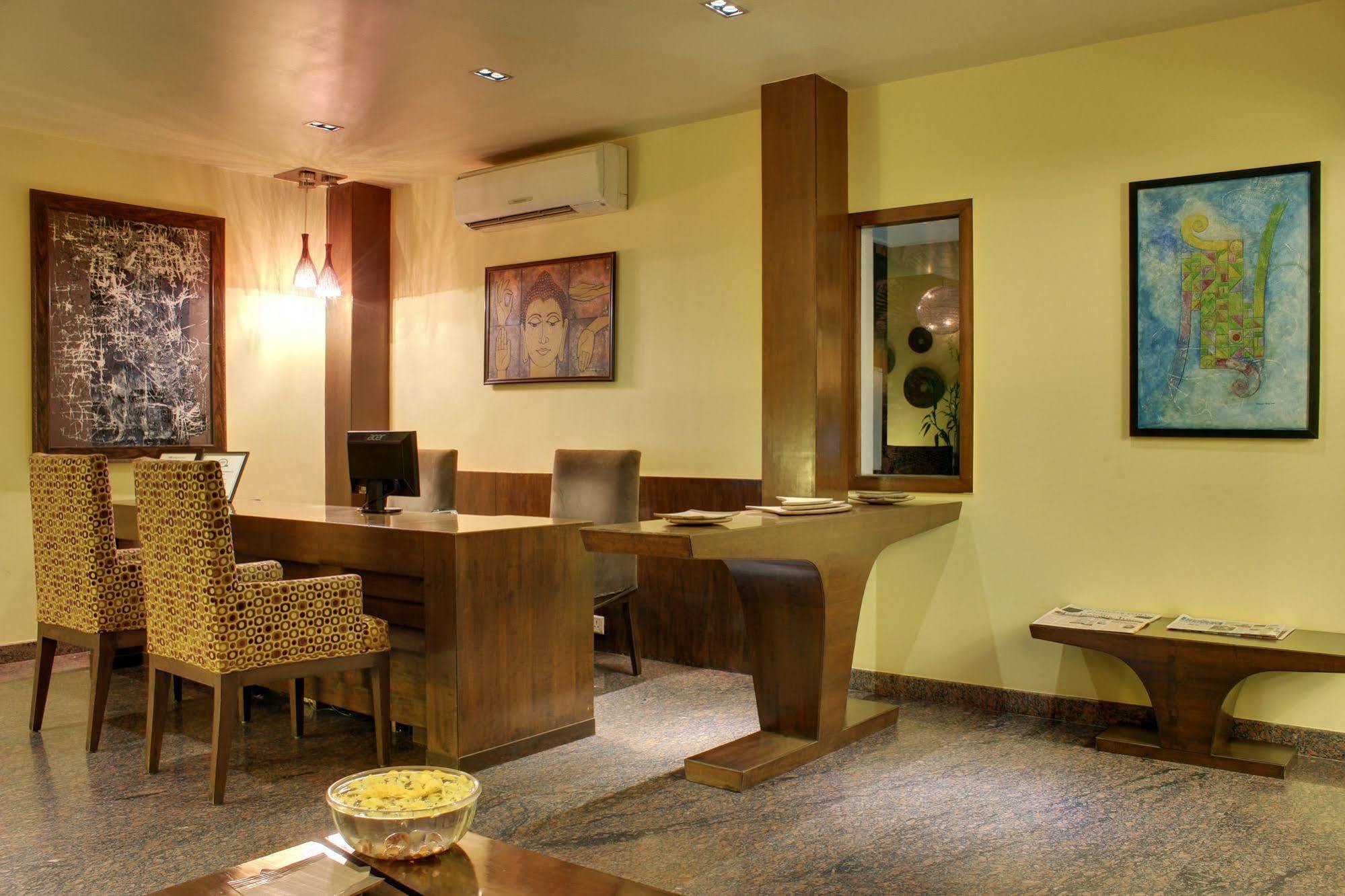 Justa Indiranagar Aparthotel Bangalore Buitenkant foto