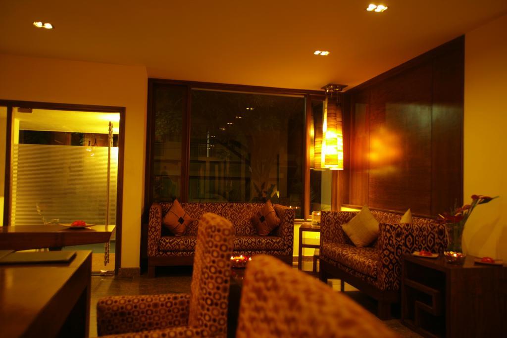 Justa Indiranagar Aparthotel Bangalore Buitenkant foto